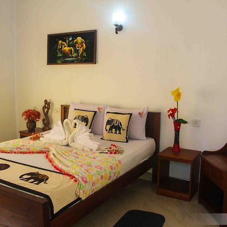Hungry Lion Resort Sigiriya Exterior photo