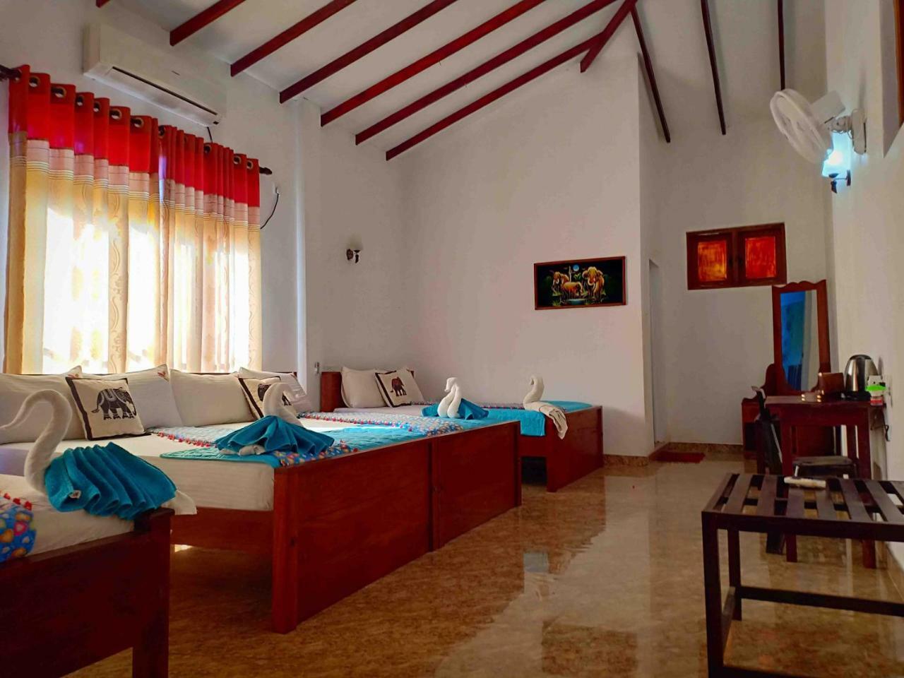 Hungry Lion Resort Sigiriya Exterior photo